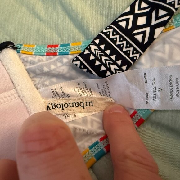 Urbanology fun print bikini top - Picture 2 of 4